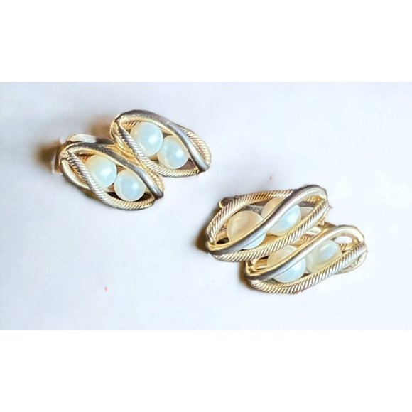 Hobe Clip On Earrings Gold Tone Pearl Twisted Cage - Picture 2 of 11